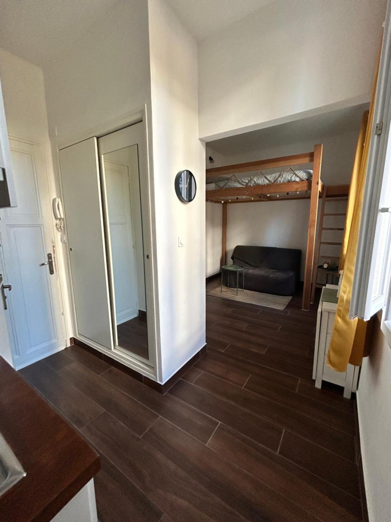 Agreable Studio Renove Avec Place De Parking Бандоль Экстерьер фото